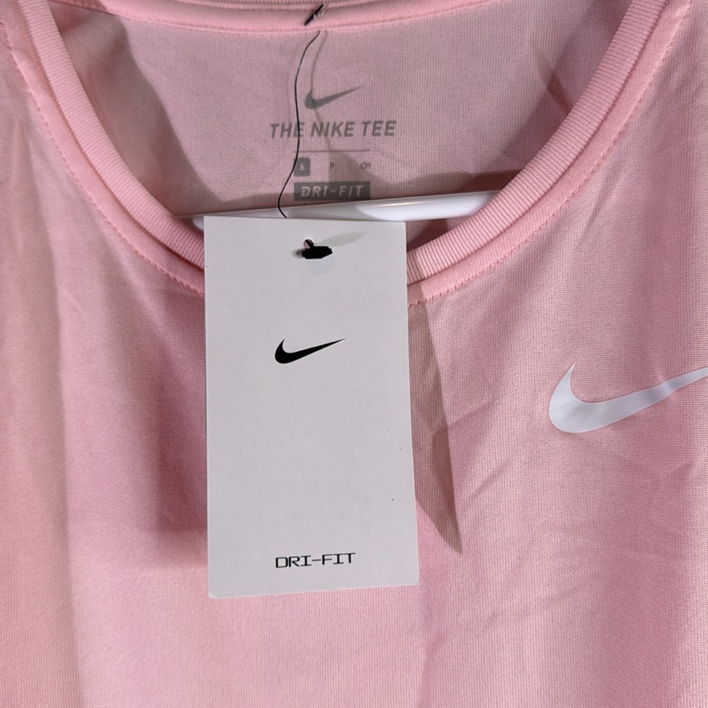 Nike Pink Sleeveless Tank Top for Active‎ Wear - Picture 3 of 4